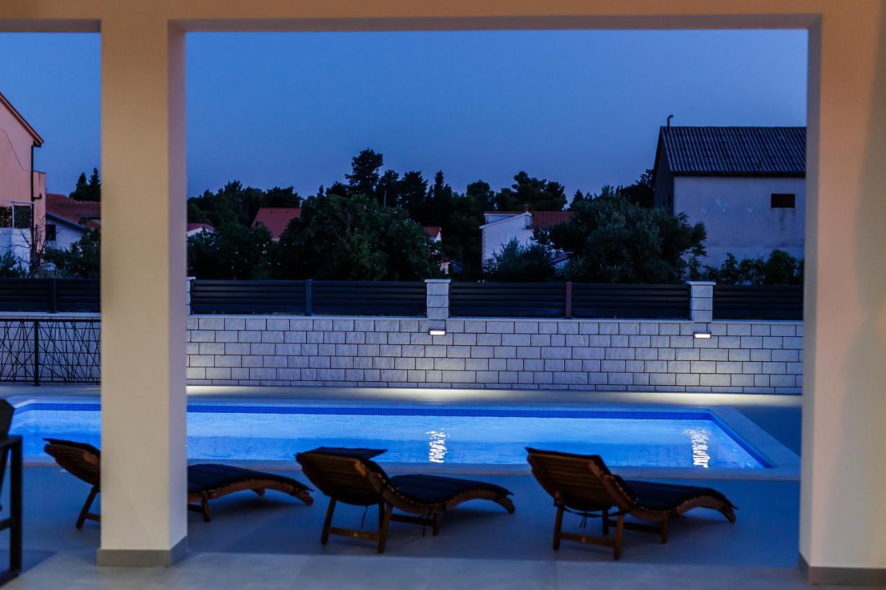 Villa Luka Каштела Екстер'єр фото